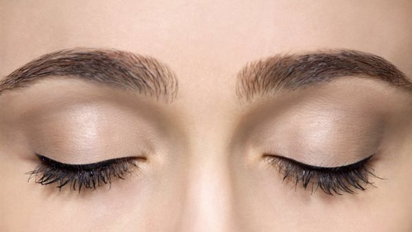 تهذيب الحاجبين_ تعبيرية