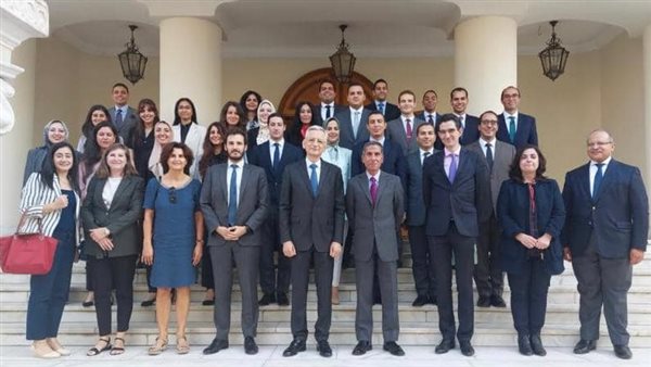 تعاون بين معهد الدراسات