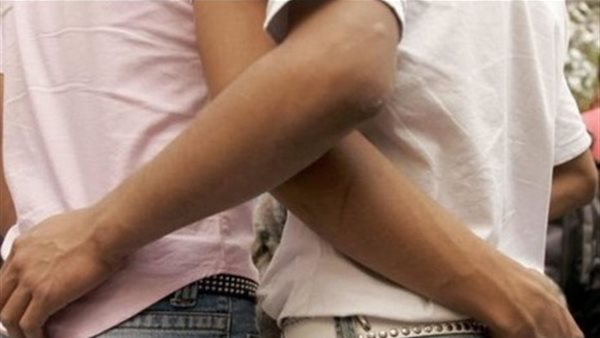 شذوذ - تعبيرية