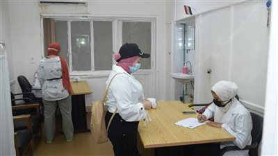 اليوم.. بدء الكشف الطبي للطلاب الجدد الملتحقين بكليات جامعة القاهرة