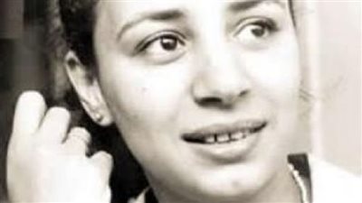 نجمة رغم الغياب.. سطور من حياة عبلة كامل في عيد ميلادها