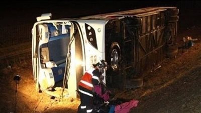 وفاة السائق وإصابة 22 راكبا.. ارتفاع عدد ضحايا حادث أتوبيس سوهاج البحر الأحمر