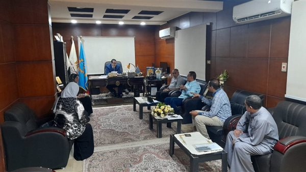 حل مشكلة دمج مدرستين