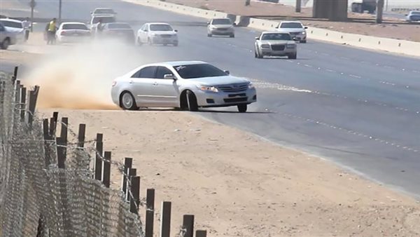 قيادة متهورة - تعبيرية