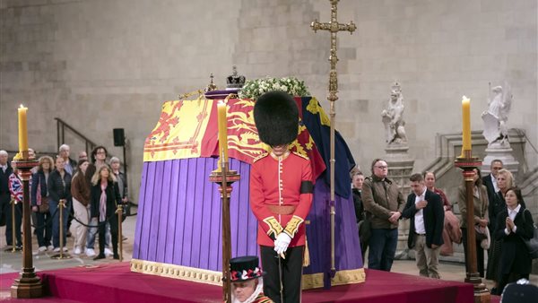  جنازة الملكة اليزابيث