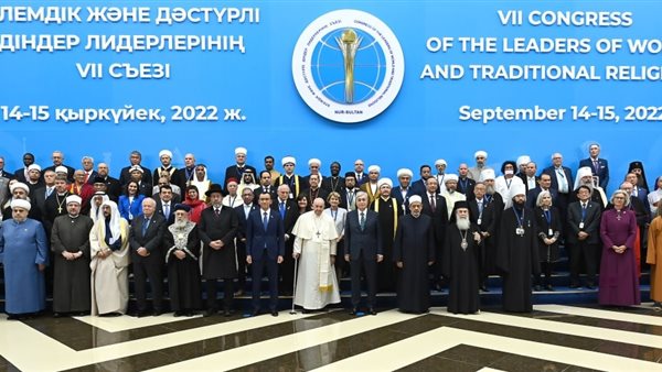 قادة الأديان يعتمدون