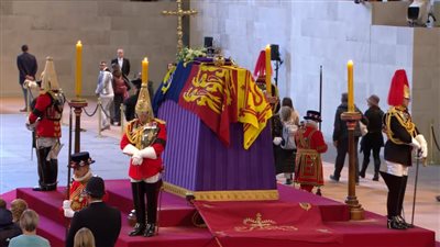 بعد رحلة 11 يومًا.. دفن جثمان الملكة إليزابيث اليوم في مراسم تاريخية