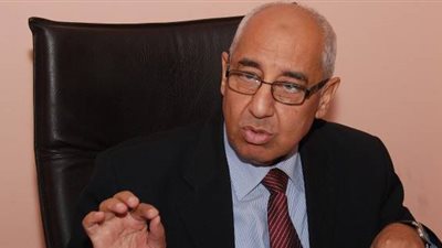 رئيس شعبة الأدوية يطالب بتشكيل لجنة عليا لتصدير الدواء لتيسير النفاذ إلى الأسواق الخارجية