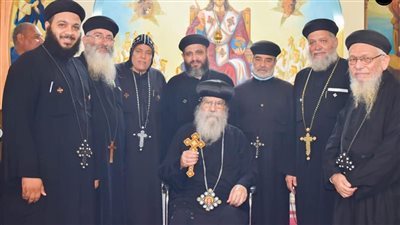 مطران البحيرة يتفقد كنائس مدينتي العلمين ومطروح