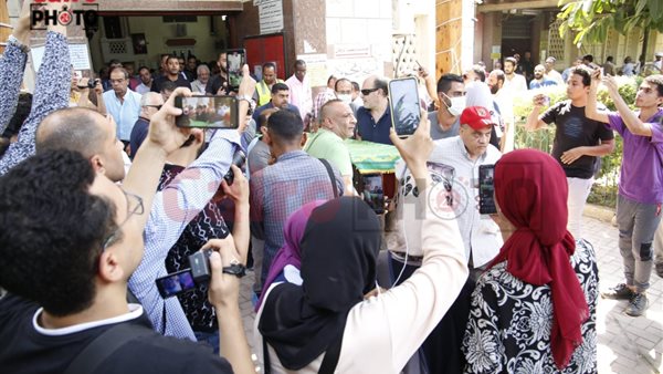 تشييع جثمان زوجة