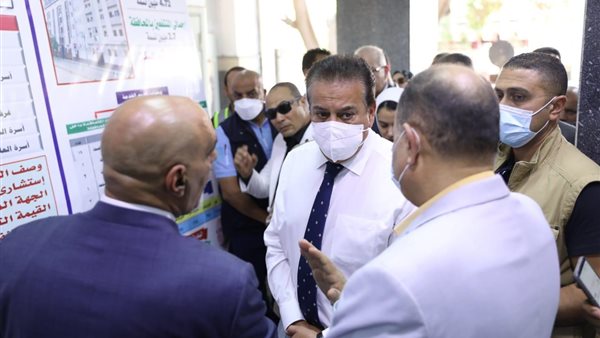 وزير الصحة والسكان