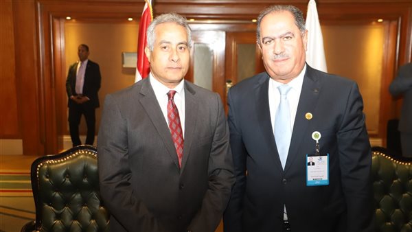 وزير القوى العاملة