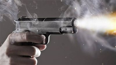 الفرح تحول لمأتم.. عريس يقتل شخصا ويصيب آخر بطلقات نارية بالخطأ في سوهاج | بث مباشر