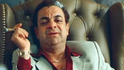 أيمن قنديل دكتور لص ضمن أحداث مسلسل العيلة دي مع وفاء عامر