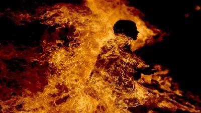 ولعوا فيه ببنزين.. حبس المتهمين بالشروع في قتل جارهم بالقليوبية