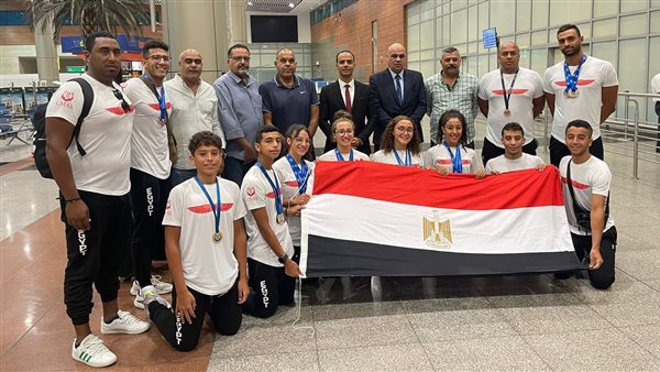 بعثتى السباحة بالزعانف