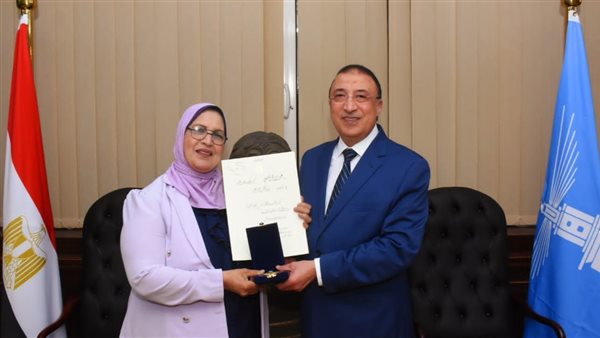 محافظ الإسكندرية