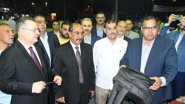 افتتاح معرض لبيع