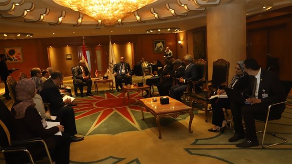 وزير القوى العاملة