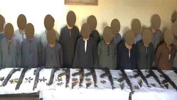 المتهمين والمضبوطات