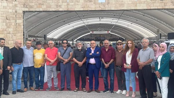 وقفة حداد على الكاتب