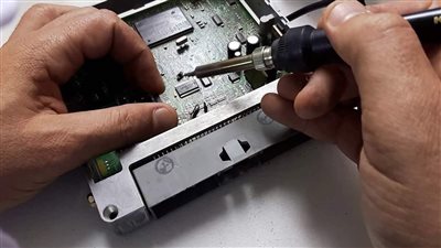 أبرزها الماس الكهربائي.. أعراض تلف كنترول السيارة