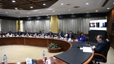 وزير البترول: نعمل مع شركات عالمية على خفض الانبعاثات وتحقيق الحياد الكربوني