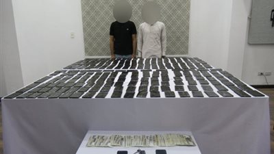 القبض على تاجري مخدرات بحوزتهما 25 كيلو حشيش بالقاهرة 