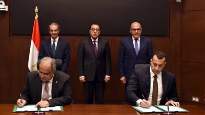 رئيس الوزراء يشهد مراسم توقيع بروتوكول تعاون بشأن توطين التكنولوجيا الحديثة والصناعة المحلية