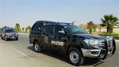 ضبط شخصين لاتهامهما بالتعدي على آخر بسلاح أبيض بغرض السرقة