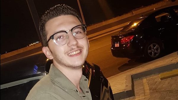 الشاب المتوفي