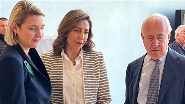 افتتاح المعرض 