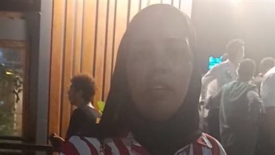 ضربوه وقطعوا له هدومه.. شاهدة عيان تروي تفاصيل التعدي على محمد رمضان بالإسكندرية: شخص أنقذه بالأسكوتر وجري بيه | بث مباشر 