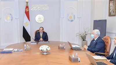 استعدادًا للعام الدراسي الجديد.. السيسي يستعرض الرؤية الاستراتيجية لوزارة التعليم العالي 