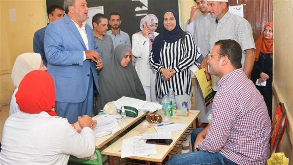 قافلة طبية لقرية