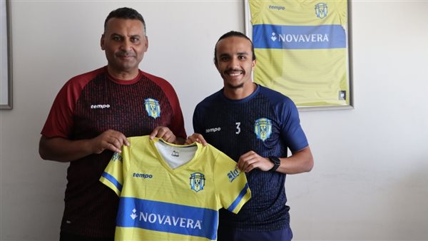 محمد ماهر بعد التوقيع