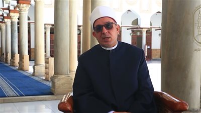 أستاذ حديث: المشاكل العائلية والزوجية لا تحل بالعدل