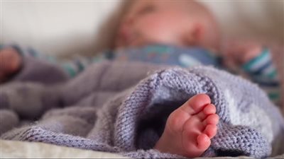 زوج يرفض التكلف بمصاريف ولادة زوجته عند والدها.. والإفتاء توضح الحكم