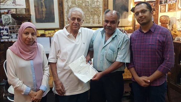 إهداء مواطن 125 قطعة