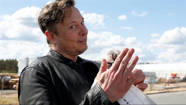 الملياردير إيلون