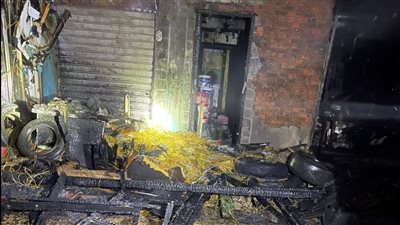 الحماية المدنية تُنقذ منطقة حظائر القابوطي ببورسعيد من كارثة..أخمدت حريقًا قبل أن يصل لمخزن البويات والزيوت | صور