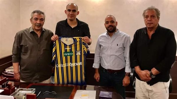 أحمد علي لاعب الأهلي