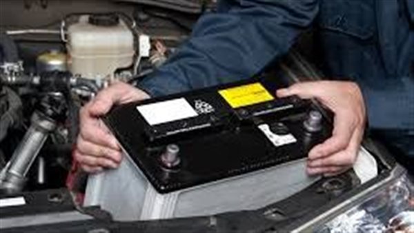 بطارية السيارة