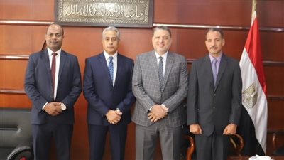 وزير القوى العاملة يلتقي القيادات العامة بالإسعاف.. ويؤكد: النقابات العمالية شريك أساسي في ثلاثية أطراف الإنتاج