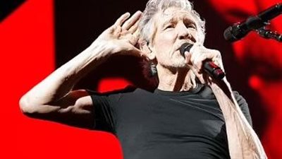 عراك عنيف بين Pink Floyd وبولندا بعد منع حفلتهم لدعم المغني لبوتين في حربه بأوكرانيا ومهاجمة الغرب