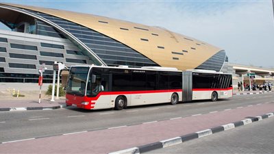 الإسكان: مشروع لتشغيل حافلات سريعة BRT لربط 6 أكتوبر الجديدة بميدان الجيزة 
