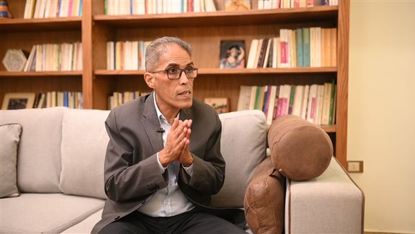 خالد داوود المقرر