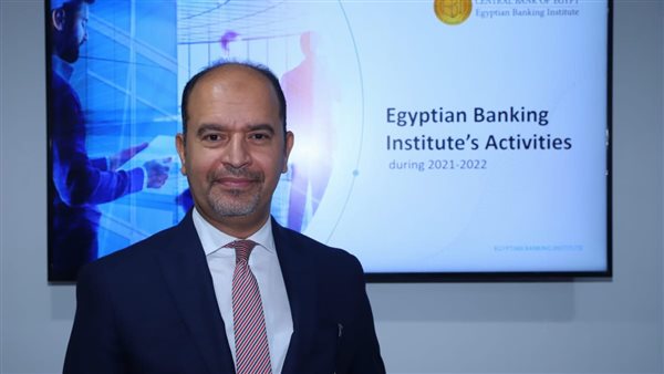 المدير التنفيذي للمعهد