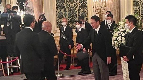 وزير النقل يشارك