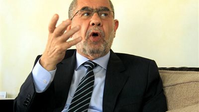 كان في طريقه لزيارة ابنته.. ننشر صورة أحمد العزبي مالك الصيدليات الشهيرة بعد ضبطه في التجمع الخامس